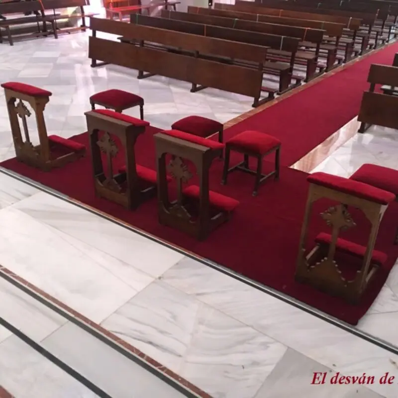 alfombra roja reclinatorios parroquia nuestra senora del perpetuo socorro 800x800