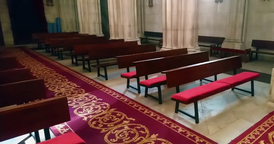 almohadones bancos familiares capilla colegio nuestra senora del pilar