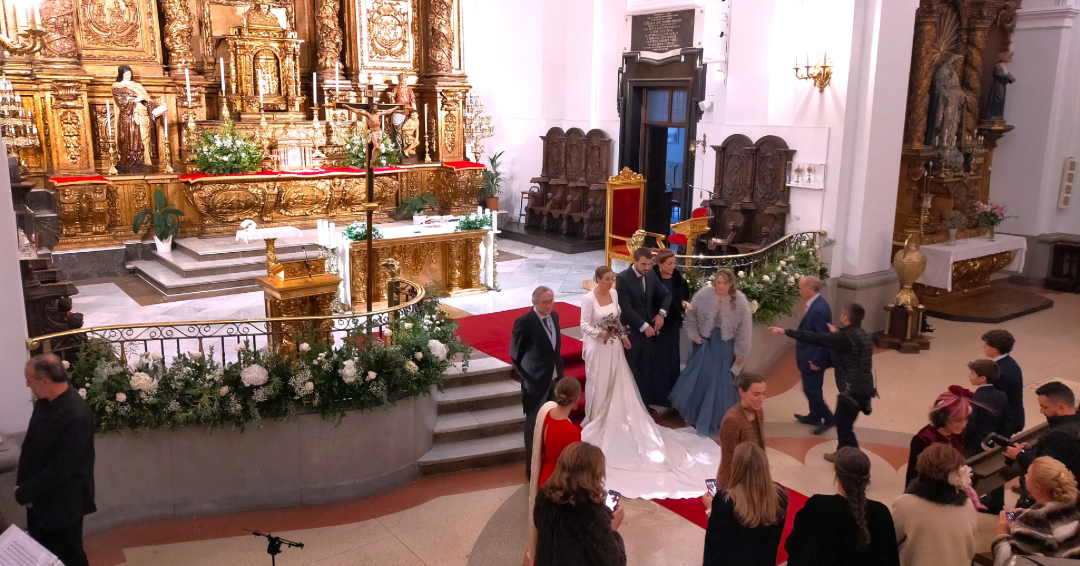 decoracion floral balaustradas parroquia santa teresa y santa isabel