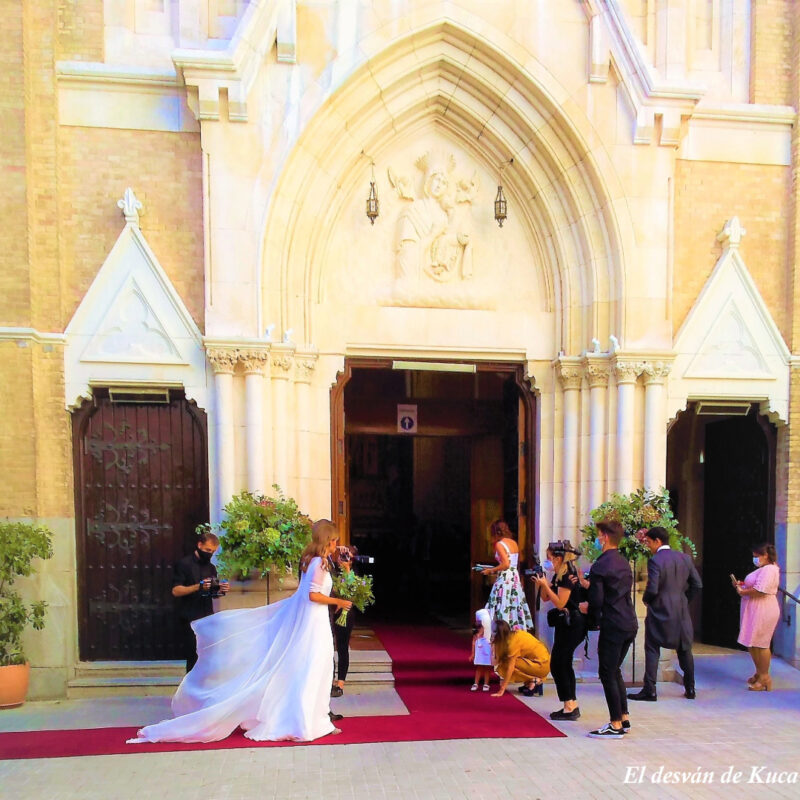 entrada alfombra roja parroquia nuestra senora del perpetuo socorro 800x800